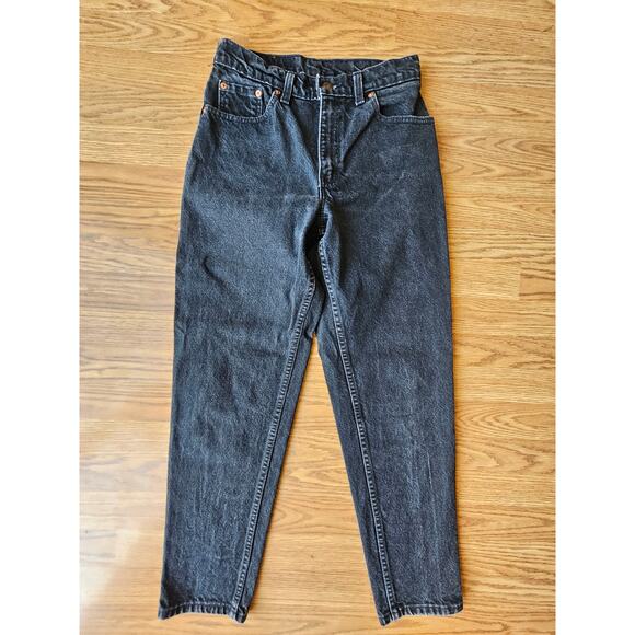 Levi's Denim - Vintage Levi’s 550 Relaxed Fit Slim Taper Jeans – Size 28"